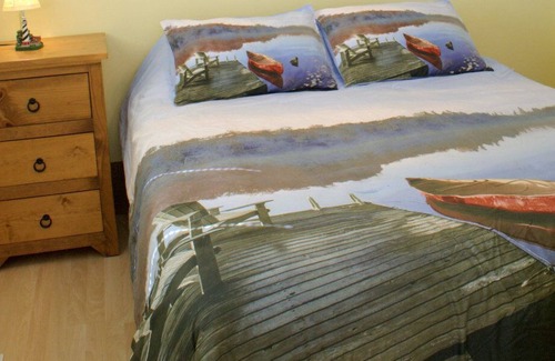 Sorrento House | Fabulous Boathouse on the Shuswap - ideal for a Family or Romantic Getaway!