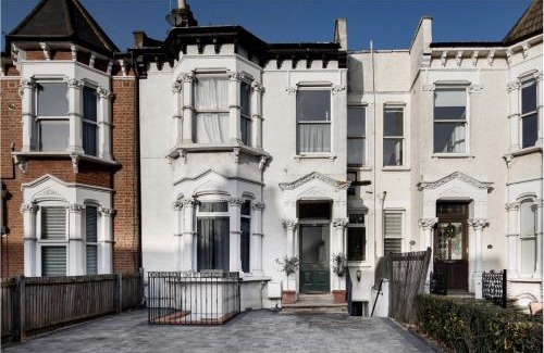 East Finchley Apartment | Fabulous East Finchley