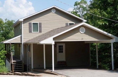 Village of Four Seasons House | Fabulous Lake-Front in cove! Private Dock & Decks, free WIFI - 3 homes available