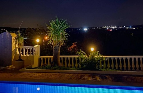 Albufeira Villa | Fabulous luxury villa, private heated pool, A/C, beautiful views over the valley
