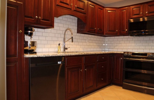 Harrisburg House | Fabulous Stay Only 4 Miles to HersheyPark! Concerts, Wineries, Golf, Med Center