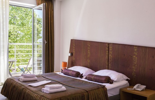 Niksic Hotel | Fabulous Studio Apartment in Hotel Vukov Most