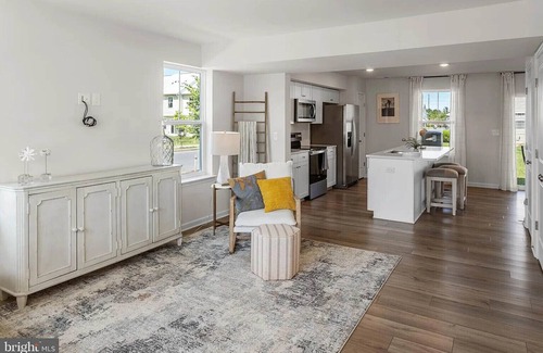 Cambridge House | Fabulous townhome in a safe community in Cambridge