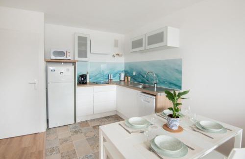 Courseulles-sur-Mer Apartment | Face à Juno Beach - Appartement vue mer et port