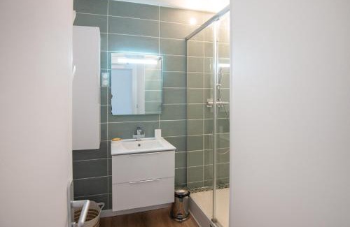 Courseulles-sur-Mer Apartment | Face à Juno Beach - Appartement vue mer et port
