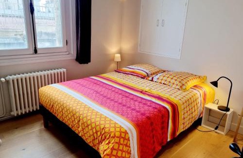 Angouleme Apartment | Face à l'hôtel de ville grand et lumineux appartement
