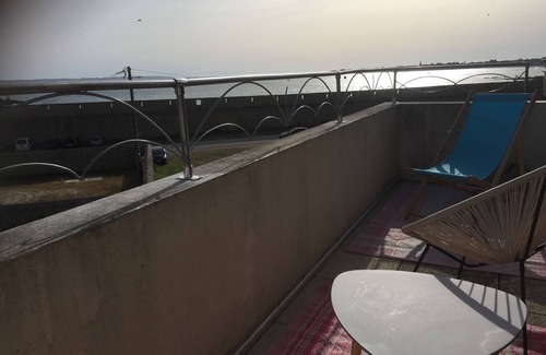 Port-Louis House | Facing the sea House on 3 levels 40 m from the beaches of Port-louis