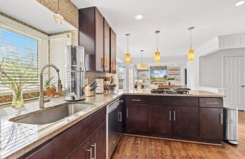 Fairfax House | Fairfax home temp