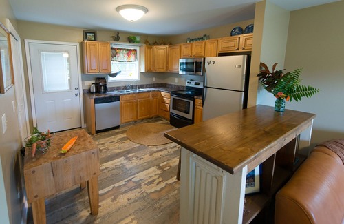 Fairhope House | Fairfield Farm Cottage Dog Horse Welcome EV Charger 1Gig WI-FI Best HOST 21-2023