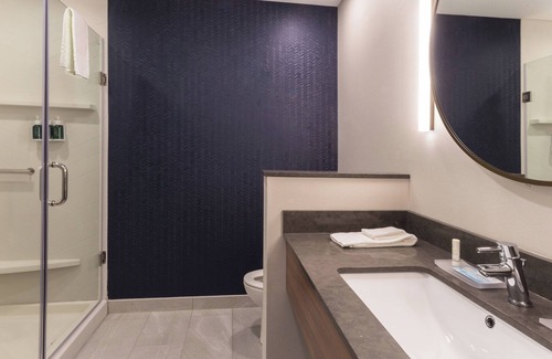 Northfield Hotel | Fairfield Inn and Suites by Marriott Northfield
