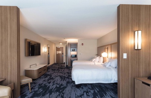 Northfield Hotel | Fairfield Inn and Suites by Marriott Northfield