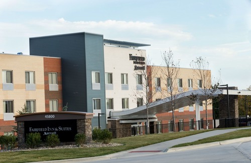 Chesterfield Hotel | Fairfield Inn & Suites by Marriott Detroit Chesterfield