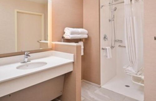Eugene Hotel | Fairfield Inn & Suites by Marriott Eugene East/Springfield