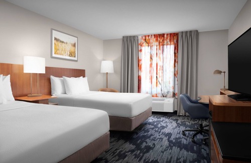 Sterling Hotel | Fairfield Inn & Suites by Marriott at Dulles Airport
