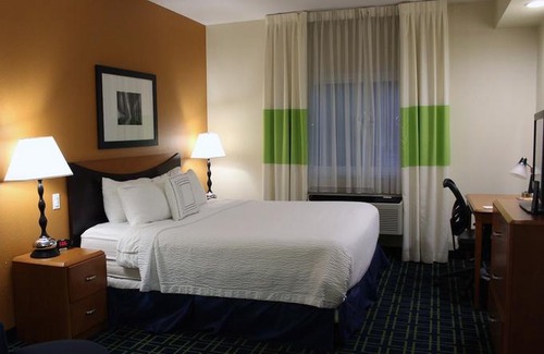 San Carlos Hotel | Fairfield Inn & Suites by Marriott San Francisco San Carlos