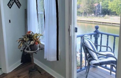 Perinton Apartment | Fairport Village Triangle Home on the Erie Canal
