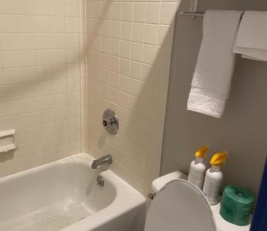 Greensboro Hotel | Fairview Inn - Greensboro Airport