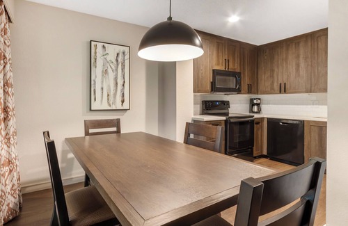 Sapphire Hotel | Fairway Forest