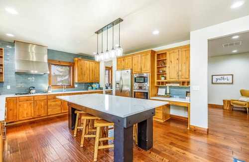 Cle Elum House | Fairway Front Luxury + Free Night Upgrade Spa/GmRm - Avail LaborDay