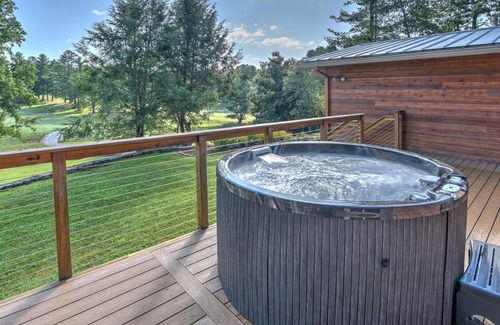 Valley Hill House | Fairway Harmony: Peaceful Home Near Hendersonville with Golf Course Views and Hot Tub!