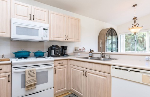 Kapolei Condo | Fairways at Ko Olina 4A: Luxury Condo w/Balcony Views & Resort Amenities