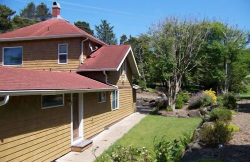 Seal Rock House | Fairwinds - Comfortable Seal Rock Home