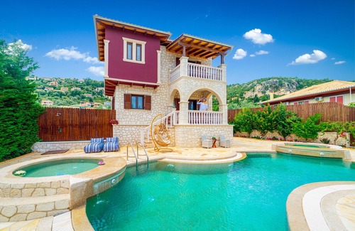 Apolpaina Villa | Fairytale Villa, in the heart of Lefkas town and Agios Ioannis beach!