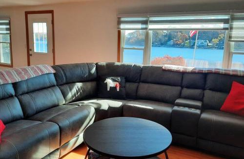 Glasser House | Falcon's Nest Lakefront Hopatcong