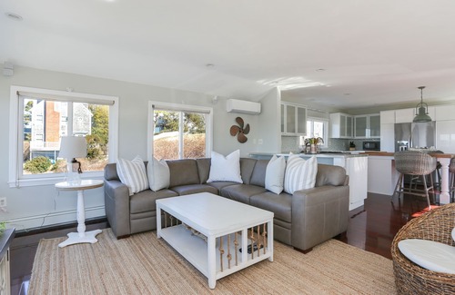 Pocasset House | Fall and Winter Reduced Rates!