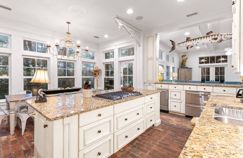 Cottage District House | Fall Availability! 6 Primary Suites! Pool Table! Ping Pong! Close to Seaside!