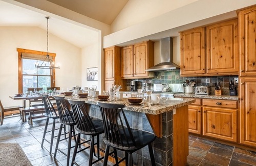 Mammoth Lakes House | Fall Availability! Home with Loft Area, Panoramic Mountain Views, and Shared Hot Tub!