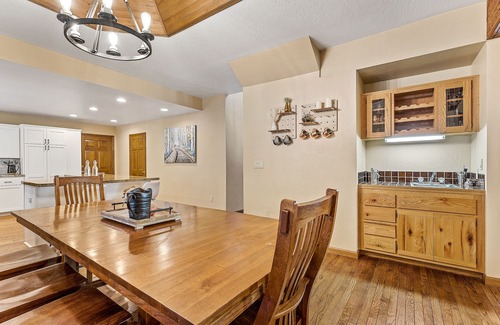 Flagstaff Cabin | Fall Colors | Available | Enjoy our Local Discounts