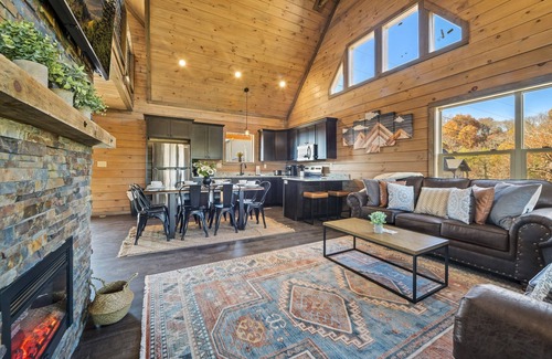 Sevierville Cabin | Fall Colors Retreat | Pool, Tub, Games & Pets OK