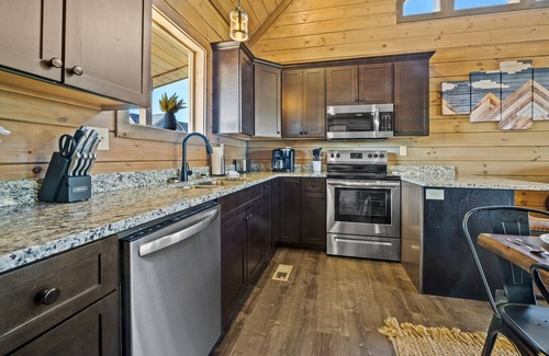 Sevierville Cabin | Fall Colors Retreat | Pool, Tub, Games & Pets OK