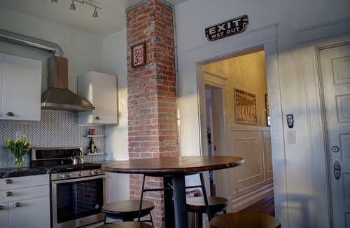 Midtown House | Fall Discount~Beautiful All-Inclusive Extended Stay Studio-Travel Professionals