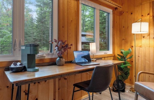 Ellsworth Cabin | Fall Escape | Steps to Lake MI w/Hot Tub!