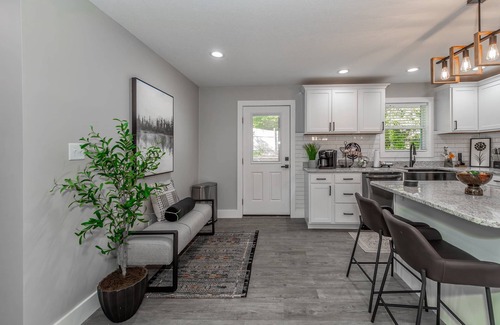 Knoxville House | Fall into Savings
