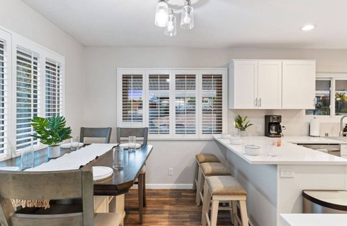 Fallbrook House | Fallbrook Pool House | Hot Tub | 5 BR | 15 Guests