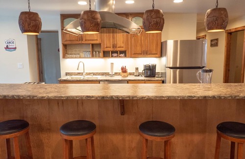 Ohiopyle Condo | Falls Overlook Lodge | 6BR,2BA,Hot Tub, River View, In Ohiopyle!