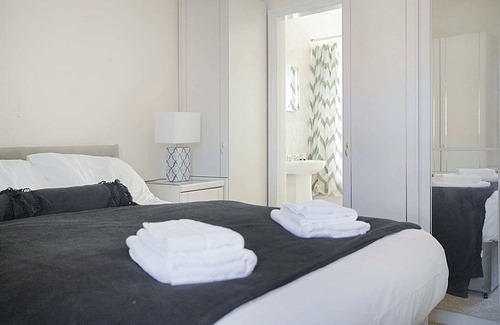 Darlington House | Falmer Serene Getaway, Newly Refurbished, Sleeps 4