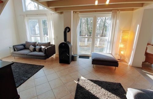 Bad Saarow House | Familienhaus am Wald im Schlosspark Bad Saarow, 264m², 12+4 Pers, Sauna, Kamin