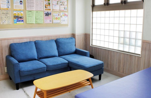 Konohana Apartment | Families & groups welcome! Private lodging for up to 21 people｜Children will be delighted with the kids' room｜Convenient access to USJ, Umeda, and Namba｜Baby and children's equipment can be rented.