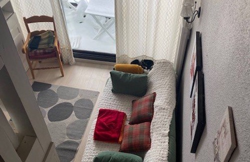 Arette Apartment | Family apartment for 6, direct slope access, balcony, parking, elevator