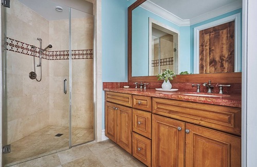 Rokers Point Hotel | Family Beach Adventure | Scenic Ocean View 3BR w/Spacious Living Area