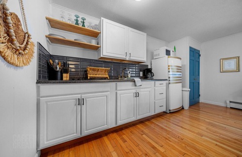 Old Orchard Beach Apartment | Family Beach Getaway Games, Gym & Near Pier
