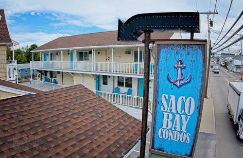 Old Orchard Beach Apartment | Family Beach Getaway Games, Gym & Near Pier