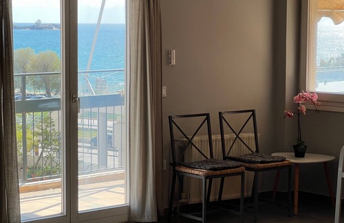 Alimos Apartment | Family Beachfront Apartment in the Athenian Riviera
