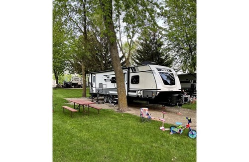 Gore House | Family Camper for 6