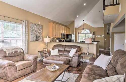 Table Rock Apartment | Family Condo with Pool Access, Near Table Rock Lake!