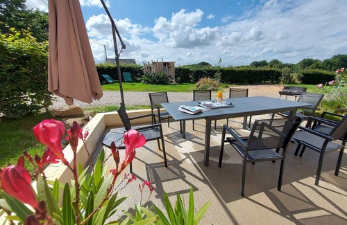La Selle-Craonnaise Cottage | Family cottage 7 pers, nature & leisure, pets allowed, WiFi